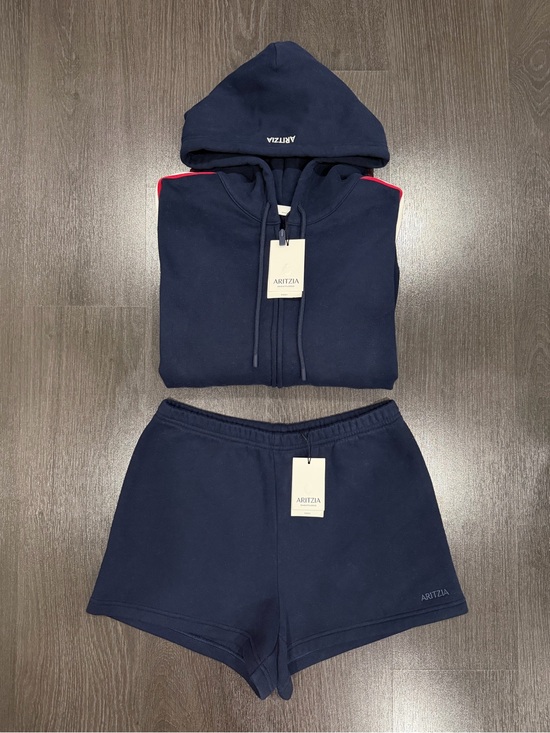 Aritzia Tops - Aritzia Sweatfleece Set Admiral Size M NWT